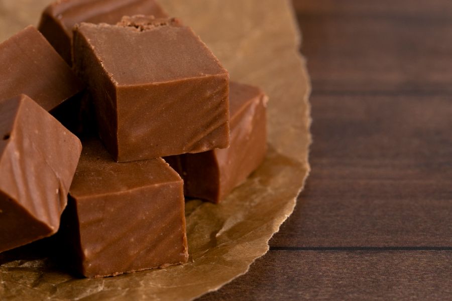 Can You Remelt Fudge? (And Why You Might Want to) Baking Kneads, LLC