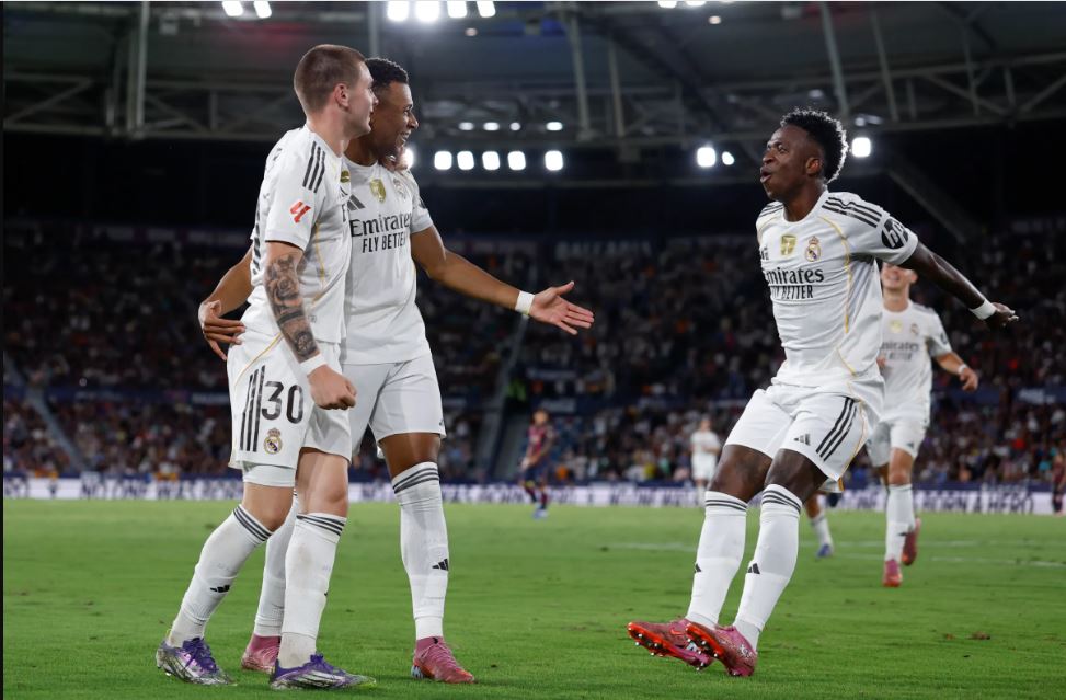 Real i pandalshëm, “Los Blancos” mundin Levanten, 6 fitore në 6 javë në La Liga