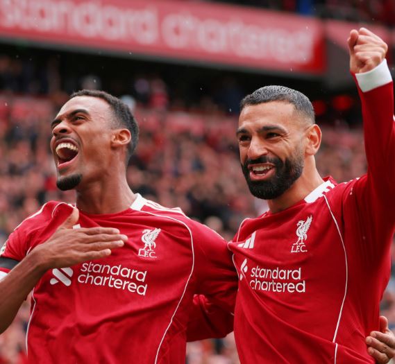VIDEO/ Liverpool mbetet perfekt, fiton ndaj Everton