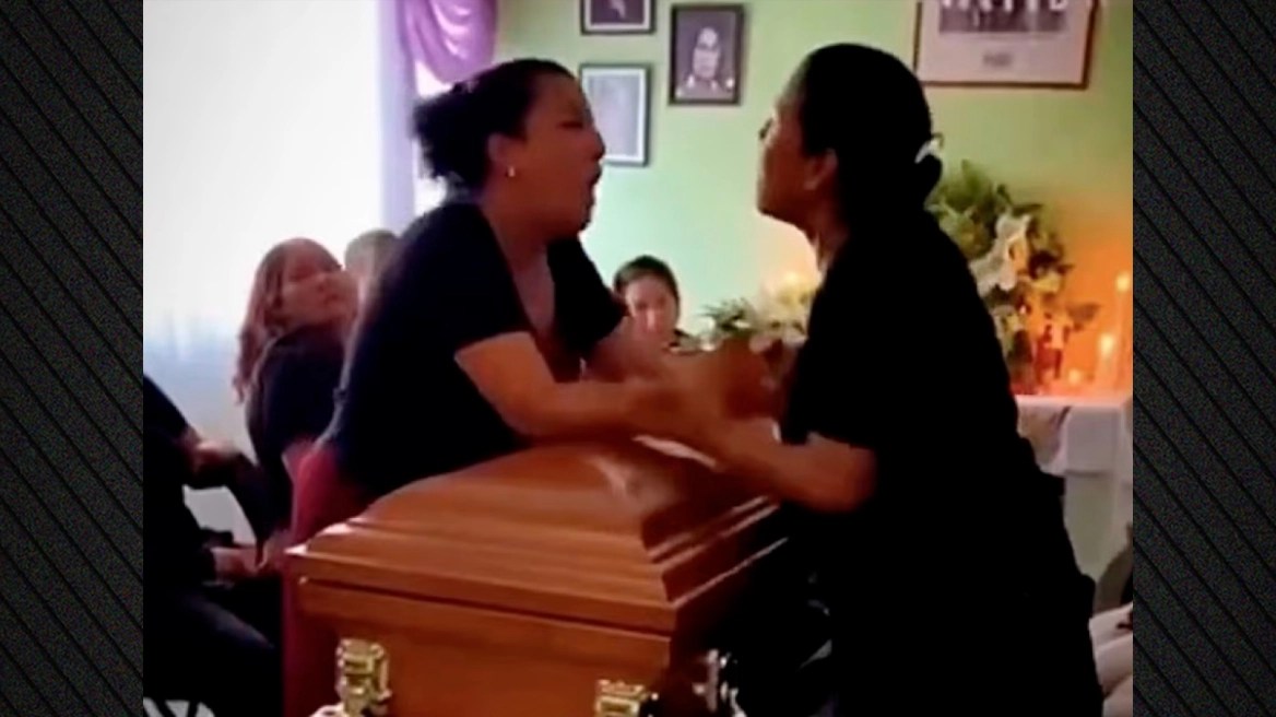 "I will miss you my love"/ Women fight each other during funeral
