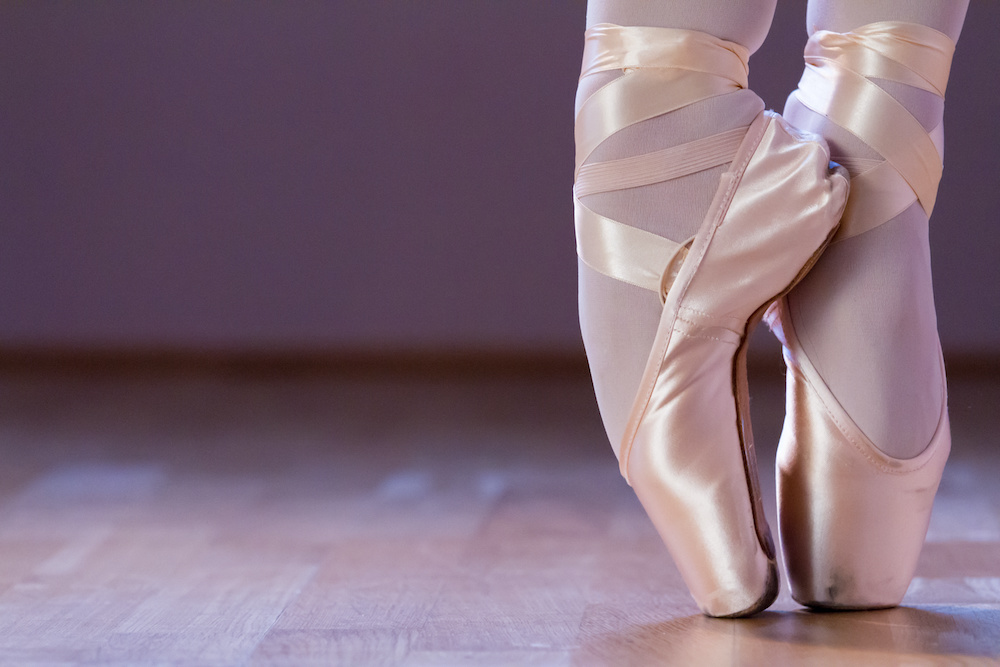 How To Break In Pointe Shoes A Guide Ballerina Gallery