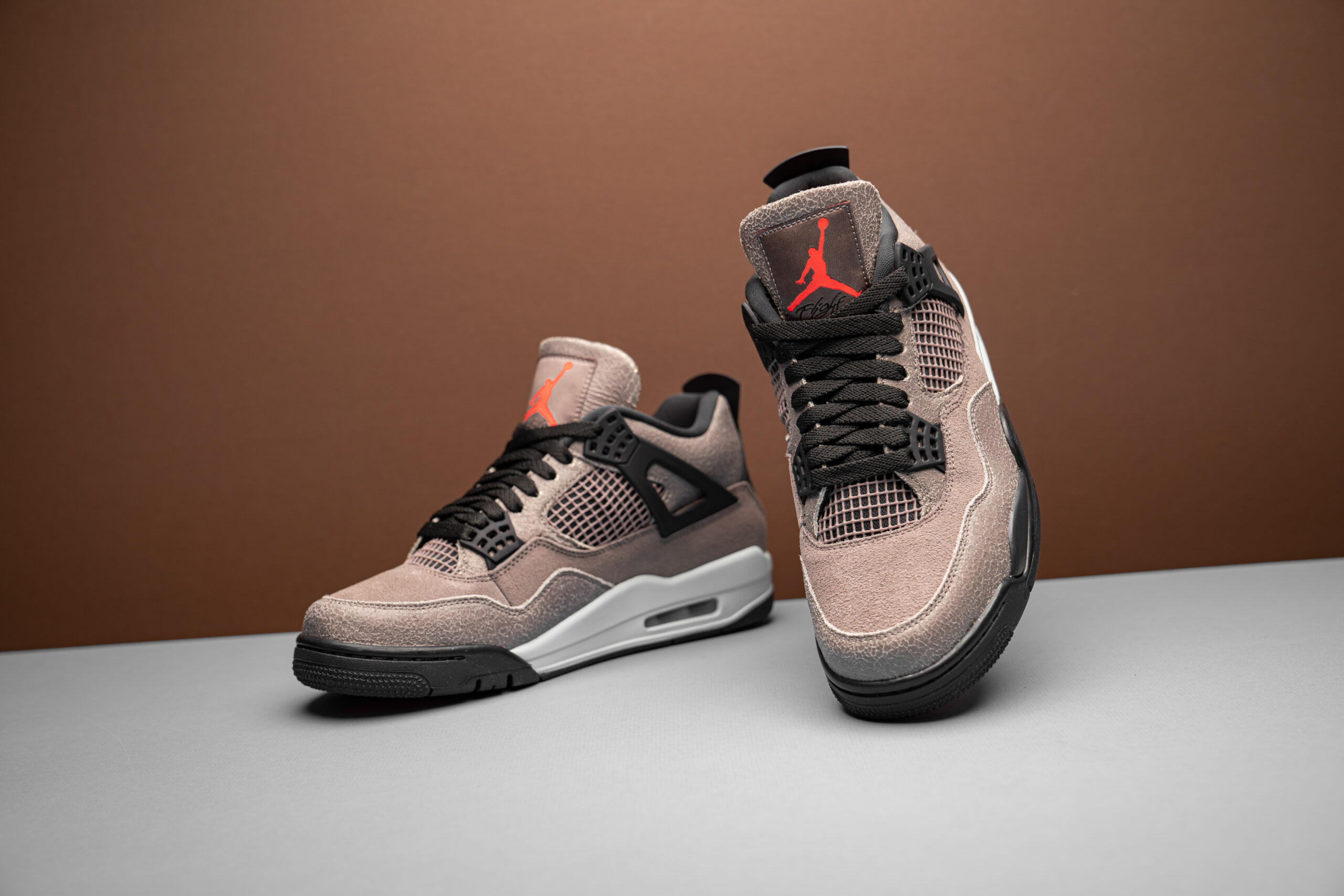 Air Jordan 4 Retro “Taupe Haze” Out Now
