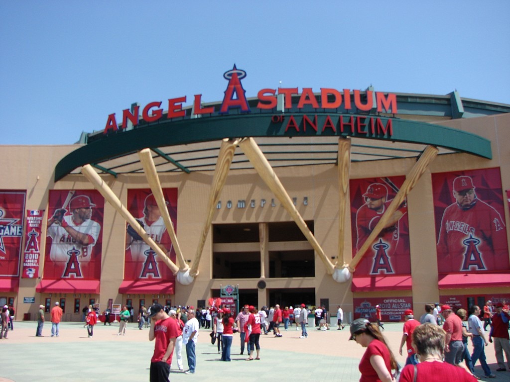 Angel Stadium, Los Angeles Angels ballpark Ballparks of Baseball