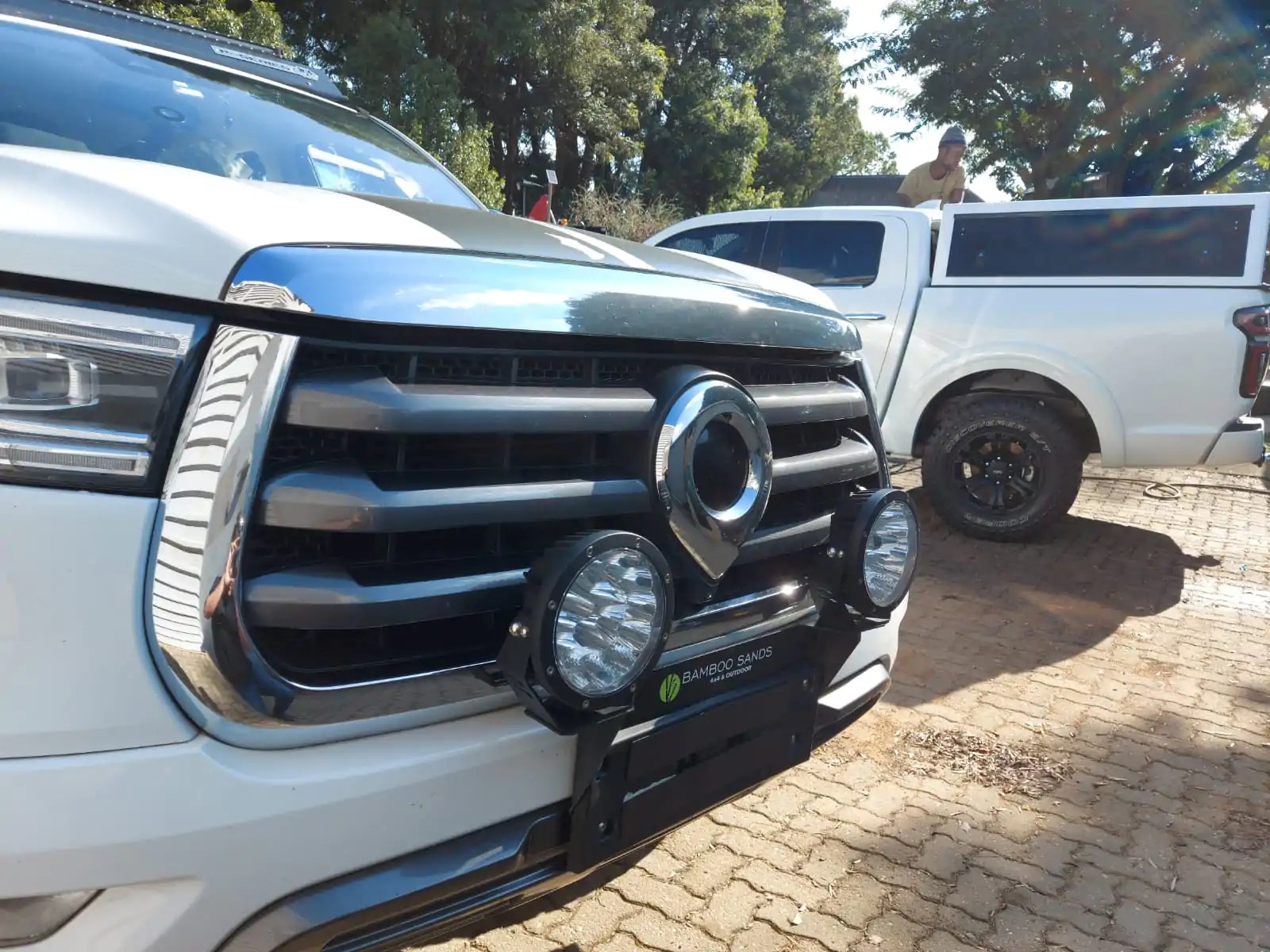 BAMBOO SANDS NUMBER PLATE SPOT LIGHT BRACKET BAMBOO SANDS 4×4 ACCESSORIES