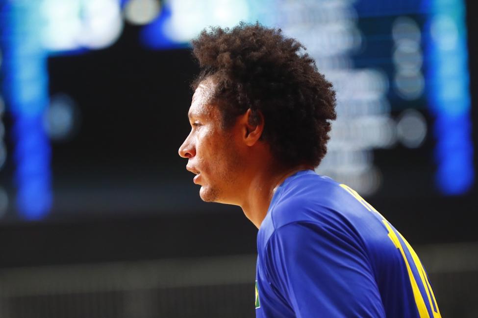 Alison/alvaro filho (brasil) x azaad/capogrosso (argentina). Brasil perde terceira seguida no handebol masculino e se ...