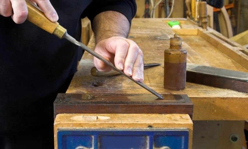 How To Use A Wood Chisel? Like A Skilled Woodworker