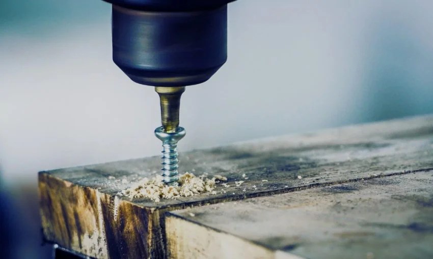 How To Remove A Stripped Screw? Banging Toolbox