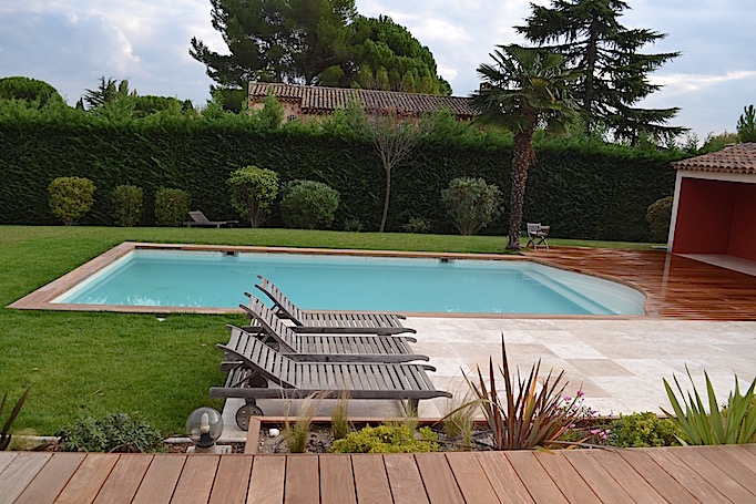 La rénovation d'une piscine à Aix en Provence Paysagiste Marseille