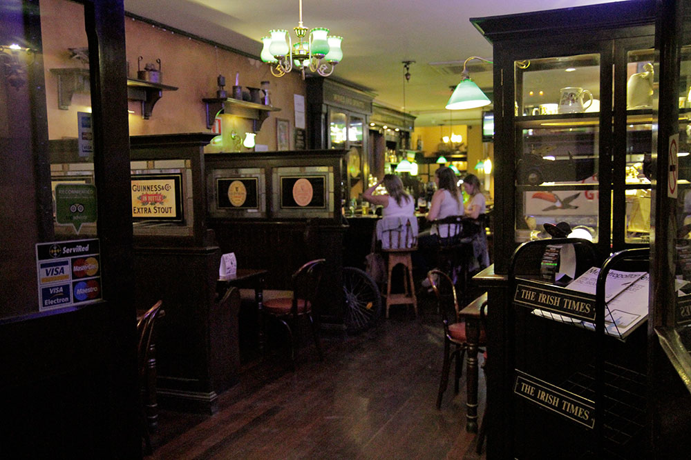 Shenanigans Irish Pub Barcelona Connect