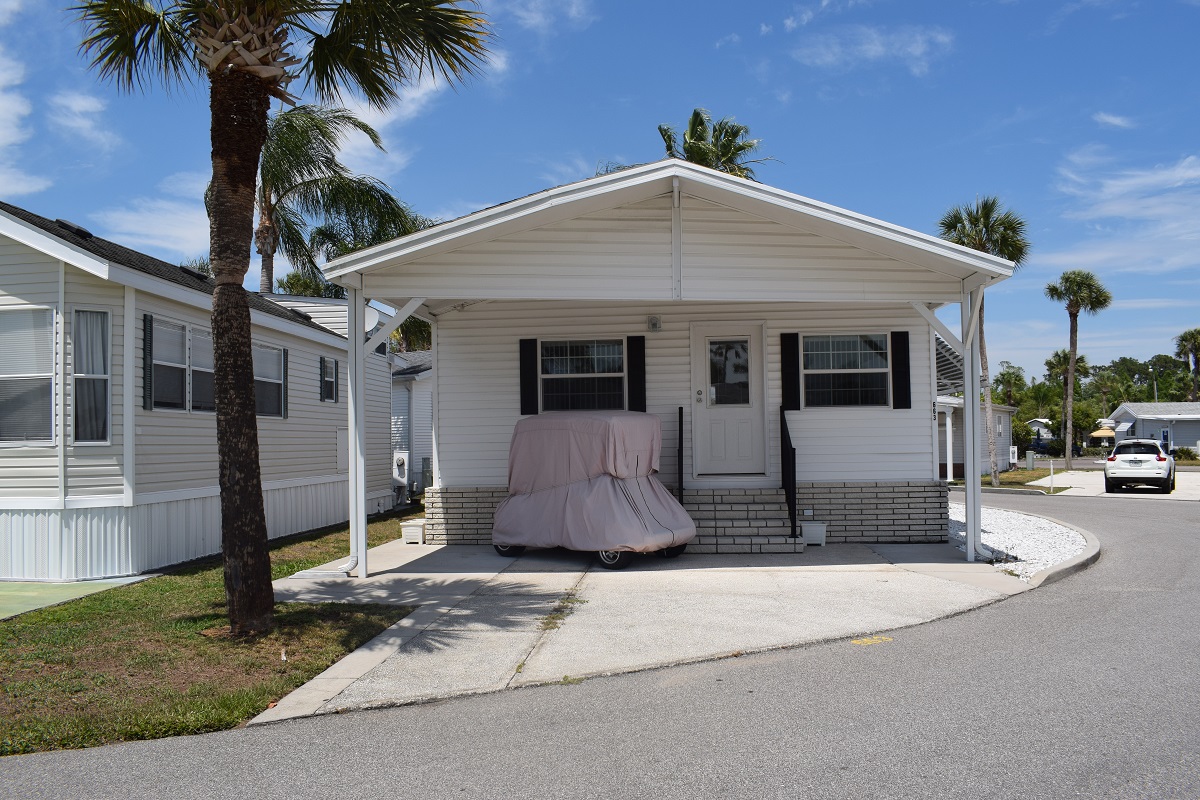 Retirement Villa For Sale in Orlando Outdoor Resorts Real Estate in