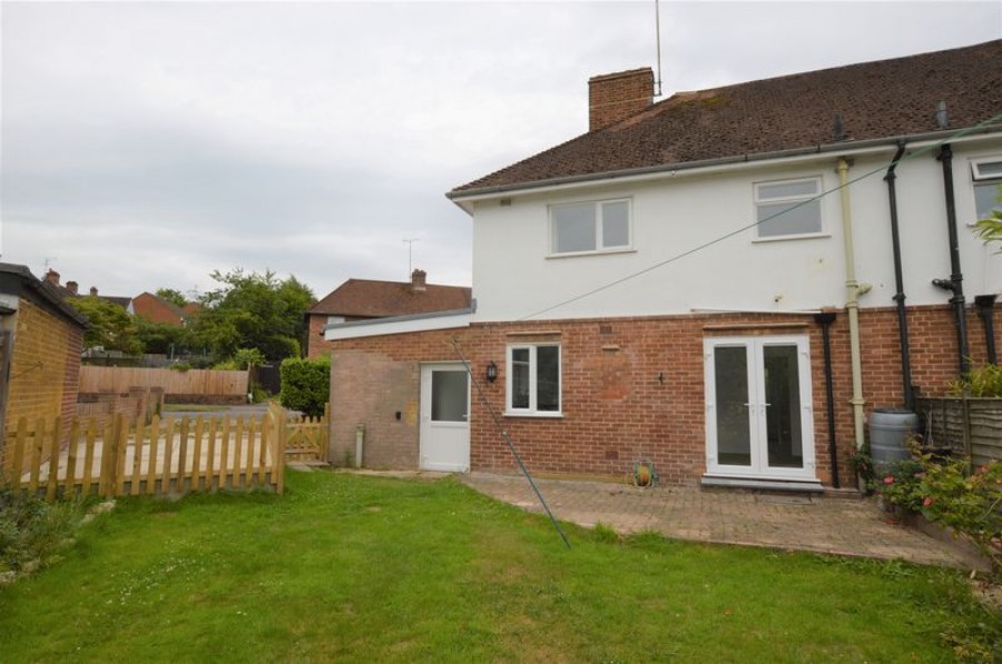 3 Bedroom SemiDetached House, Hillingdon Rise, Sevenoaks Bardens Estates