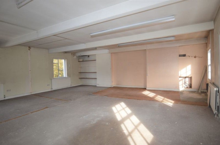 Development Opportunity in Central Tunbridge Wells Bardens Estates