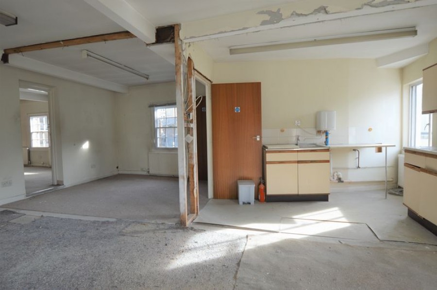 Development Opportunity in Central Tunbridge Wells Bardens Estates