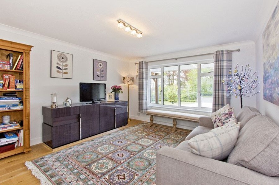 Four Bedroom Three Bathroom Detached House with Double Garage