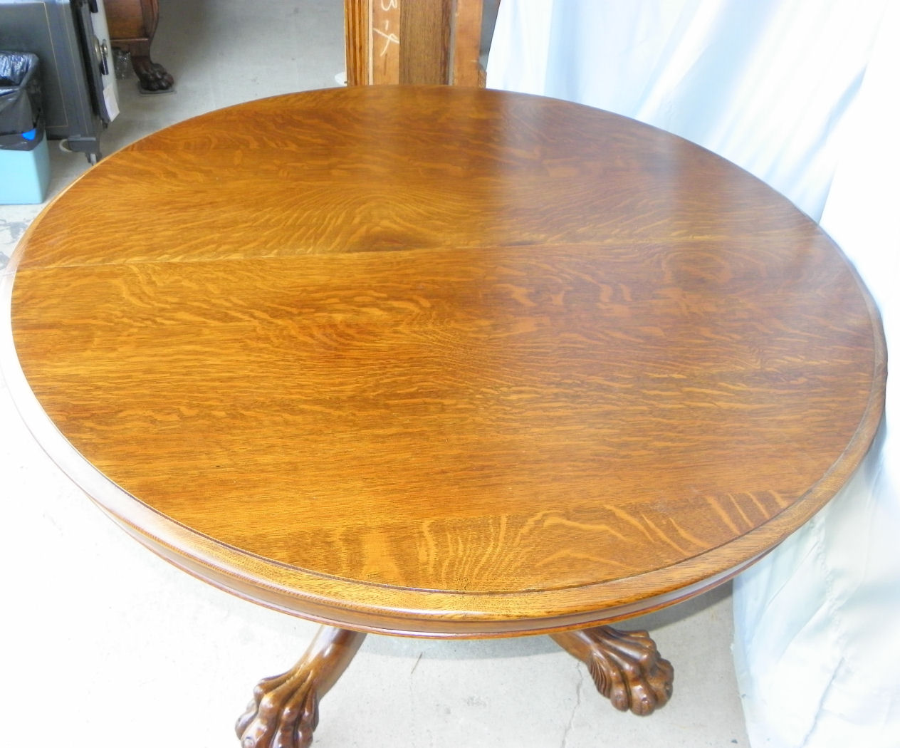 Bargain John's Antiques American Antique Round Oak Dining Table with