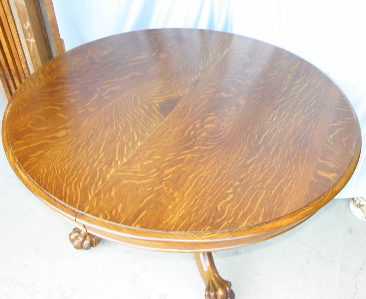 Bargain John's Antiques American Antique Round Oak Dining Table with