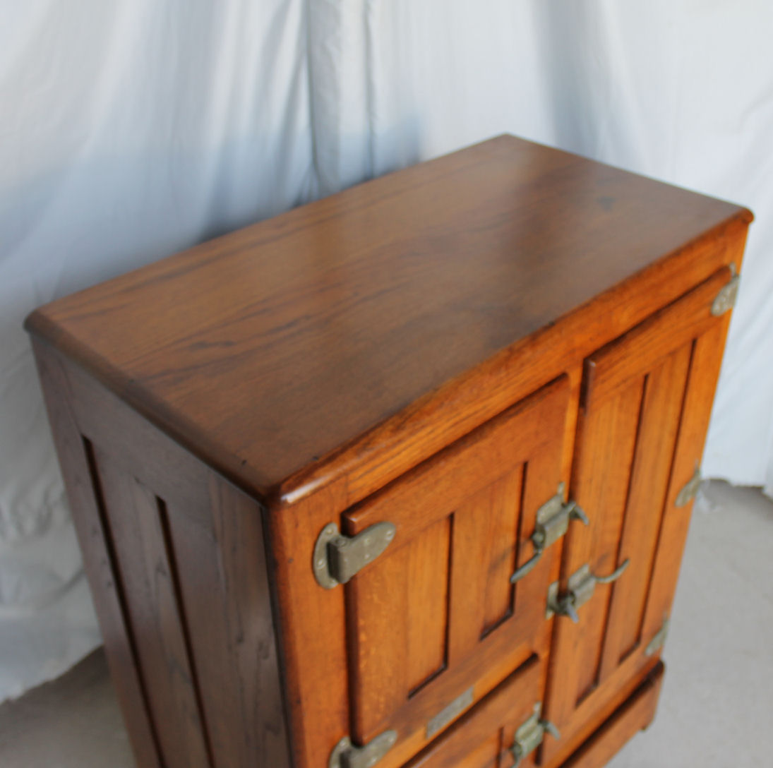 Bargain John's Antiques Antique Oak Ice Box with porcelin lining made