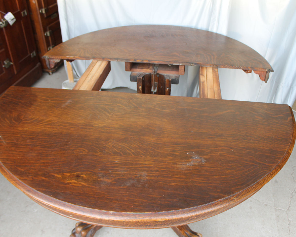 Bargain John's Antiques Round Oak Dining Room Table 54" made by