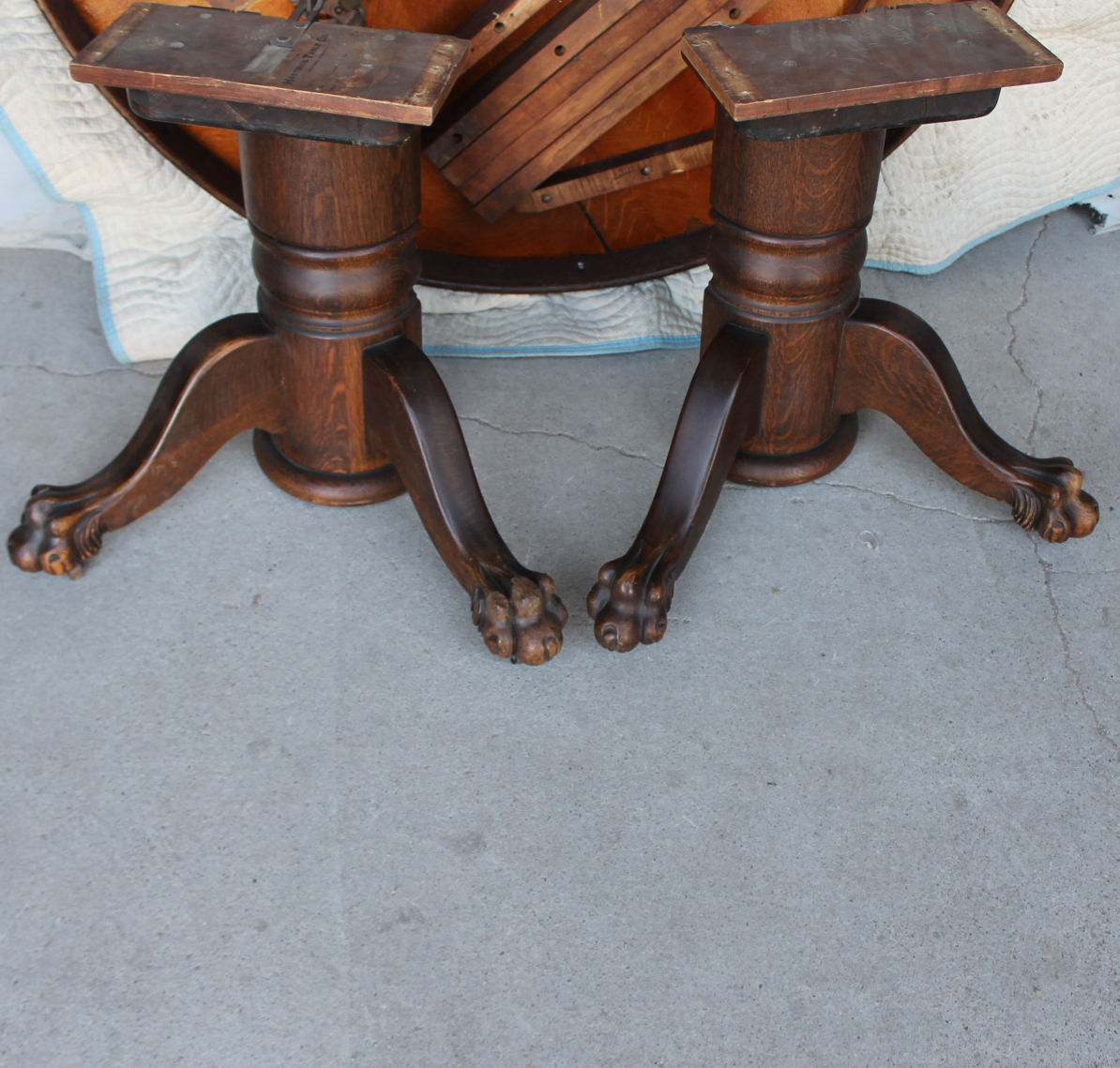 Bargain John's Antiques » Blog Archive Round Oak Dining Table Claw