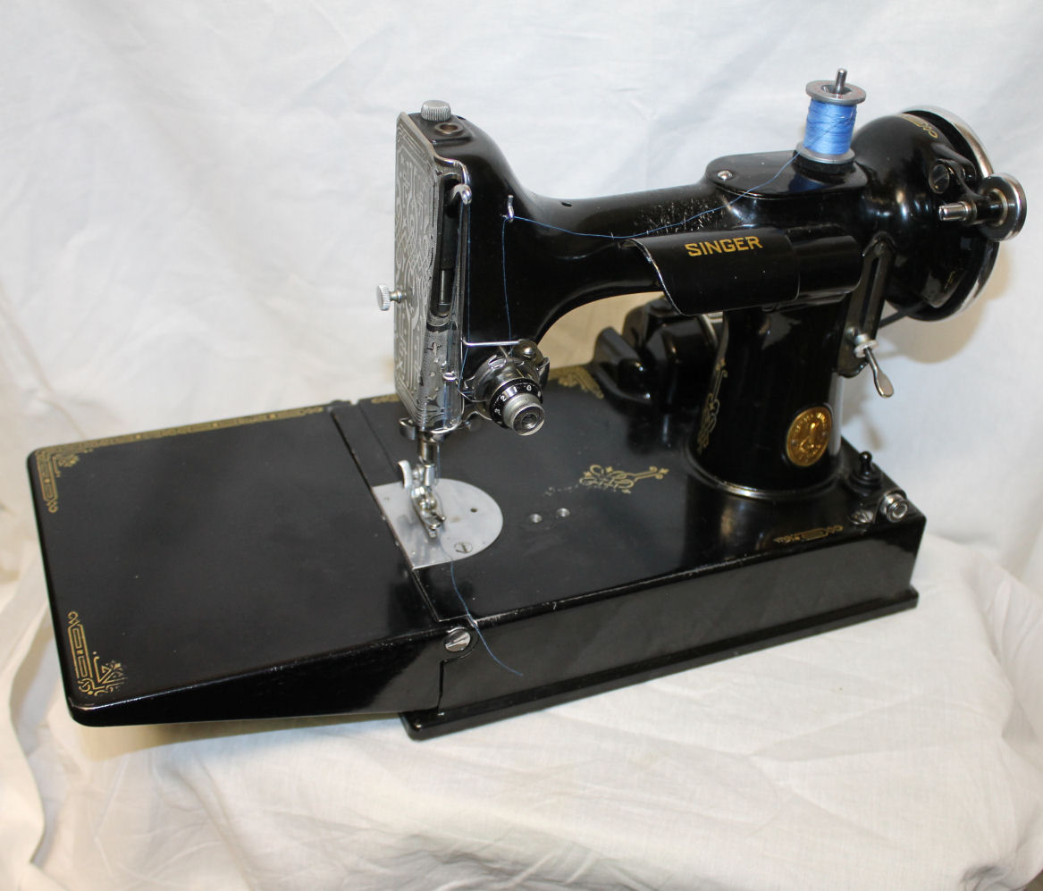 Bargain John's Antiques Singer Feather Weight Sewing Machine Plus