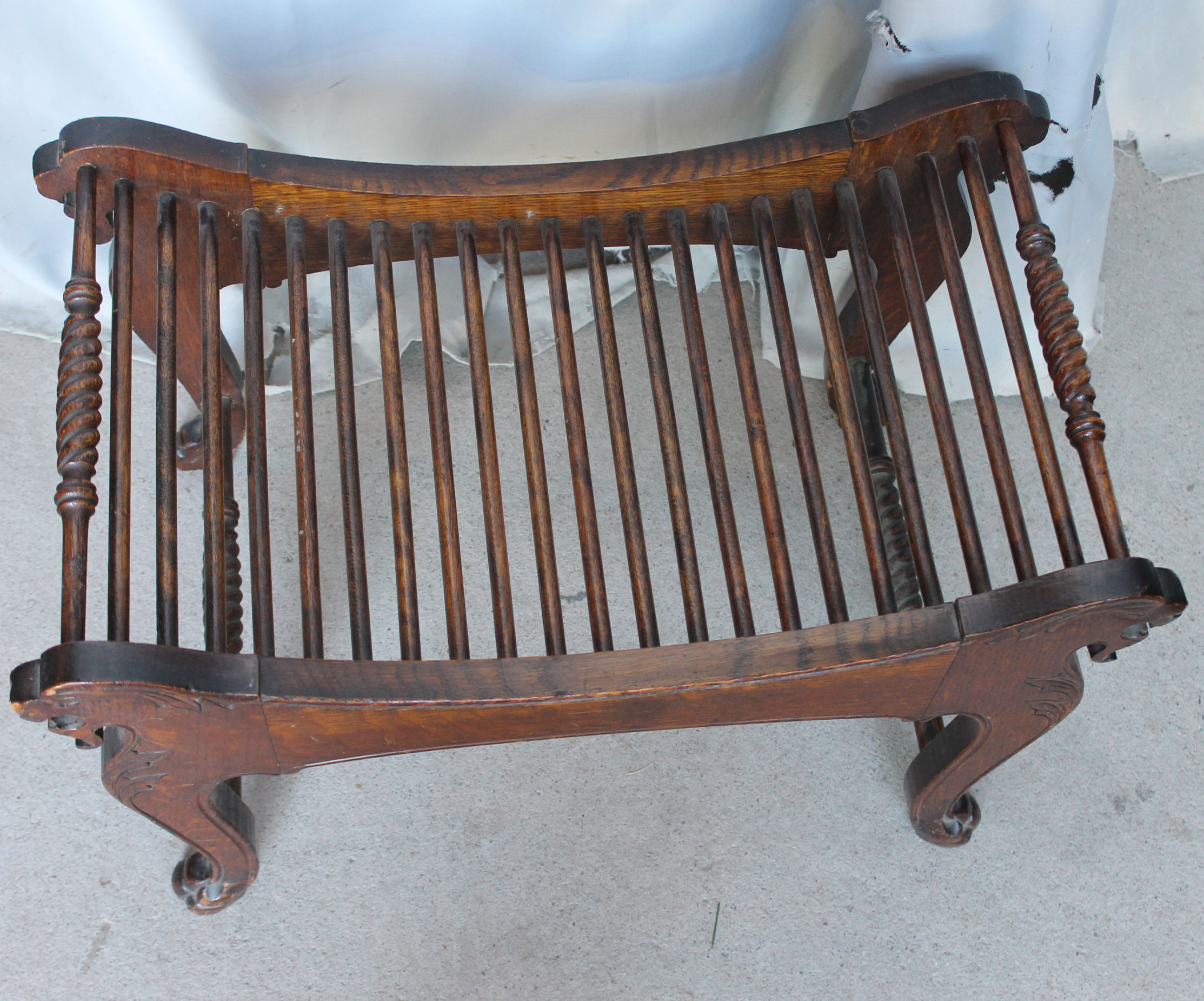 Bargain John's Antiques Victorian Oak lion head Claw feet Ottoman