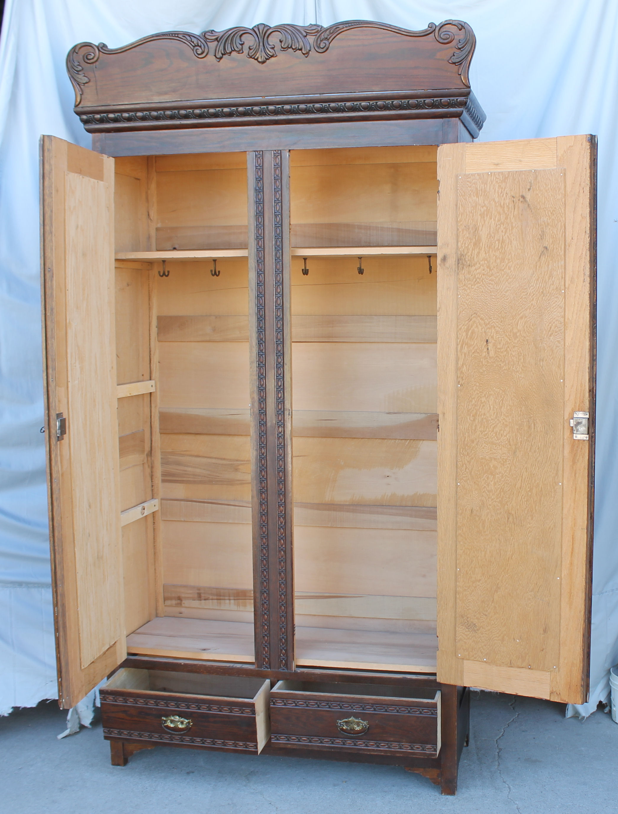 Bargain John's Antiques Oak Wardrobe original finish Bargain John