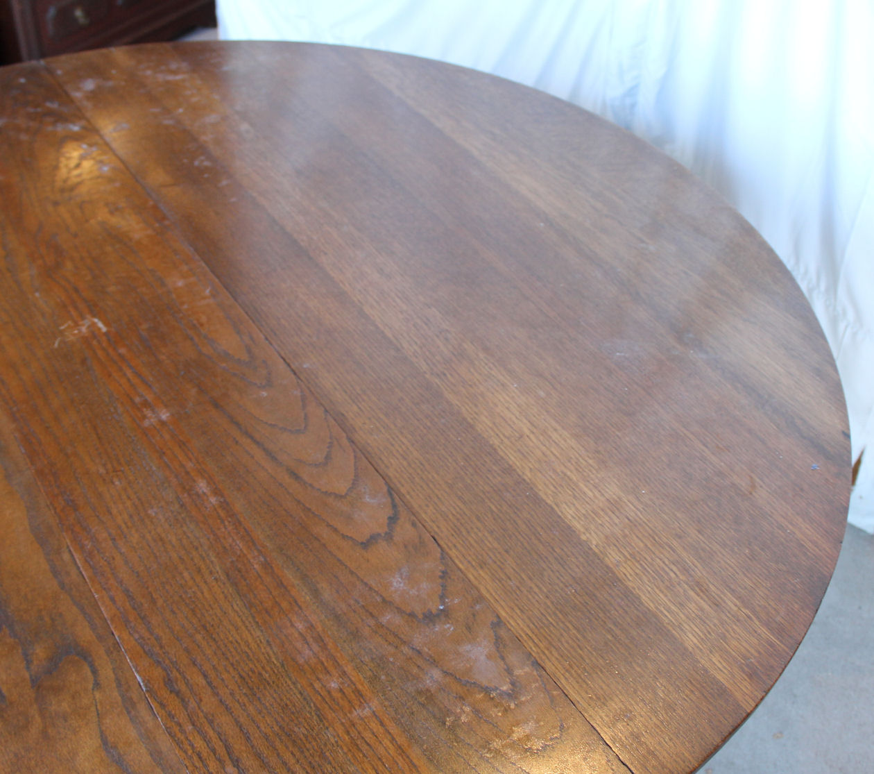 Bargain John's Antiques Antique Round Oak Mission style Table 54