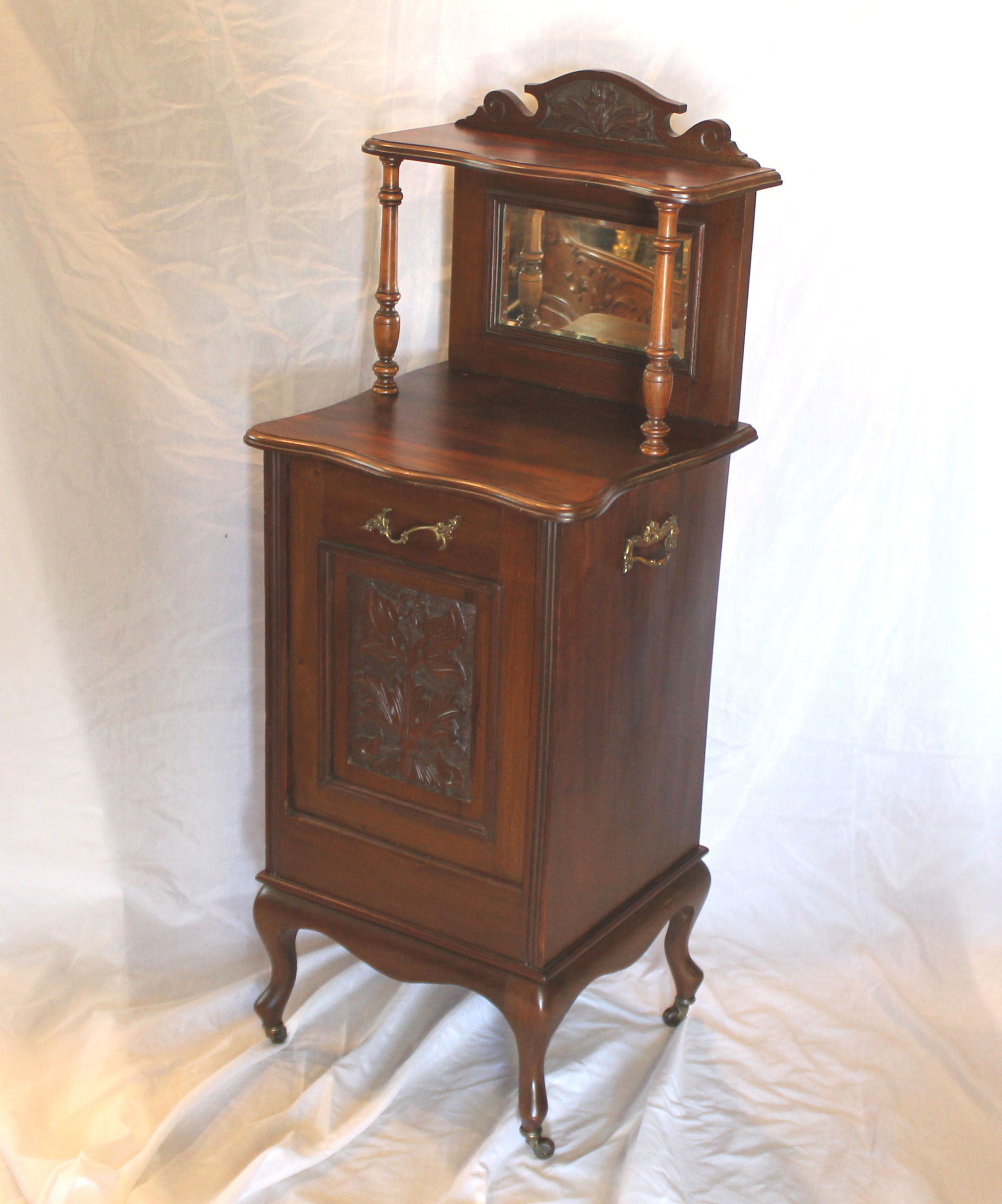 Bargain John's Antiques Victorian Mahogany Purdonium (coal storage