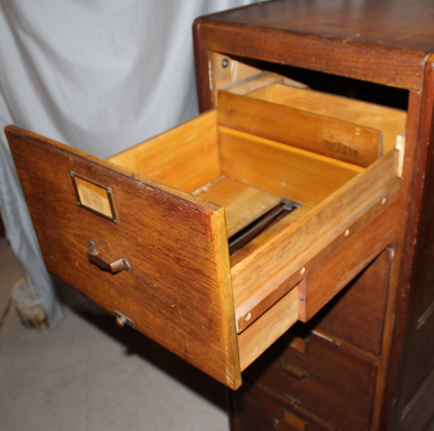 Bargain John's Antiques Antique Oak four drawer legal size File