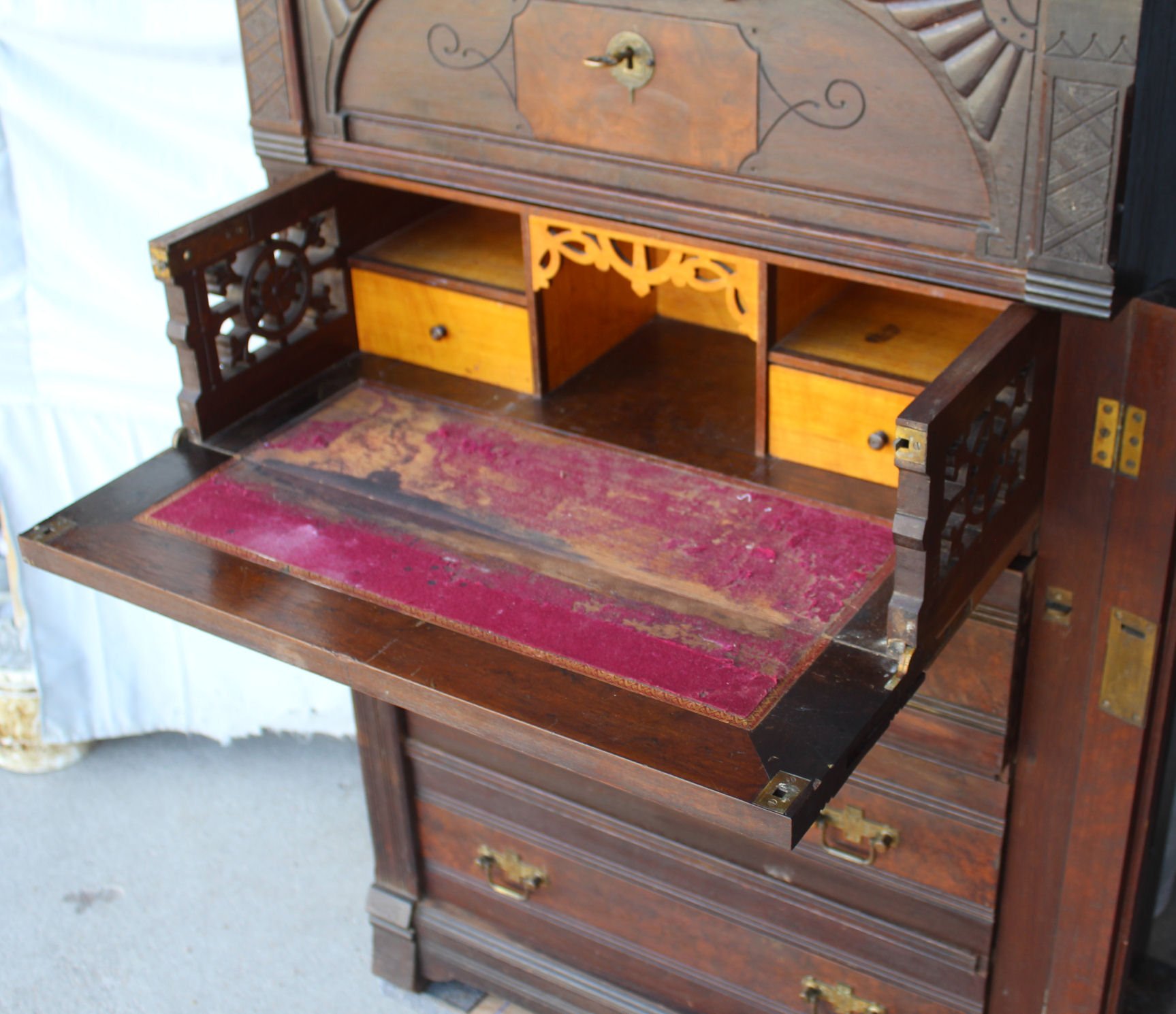 Bargain John's Antiques Antique Victorian Eastlake Walnut Lockside