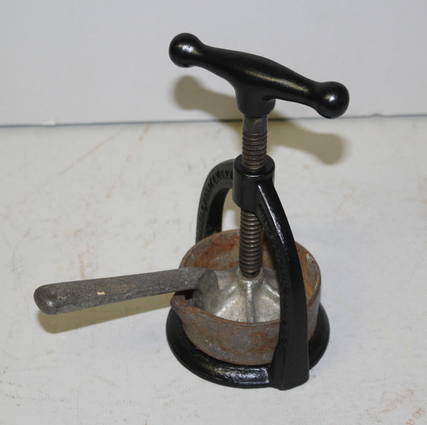 Bargain John's Antiques Antique Cast Iron Meat Juice Press