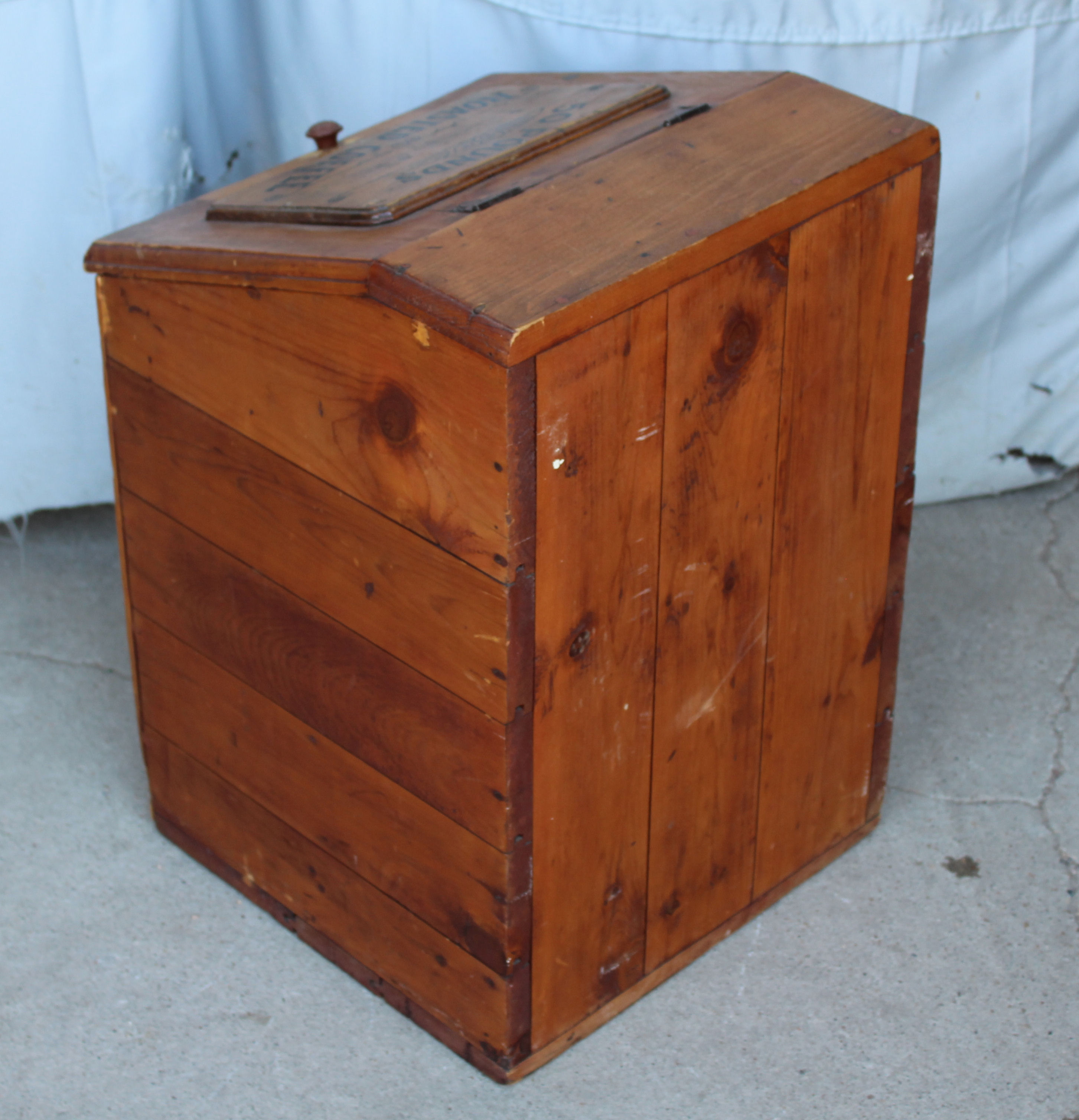 Bargain John's Antiques Antique Country Store Wooden Coffee Box