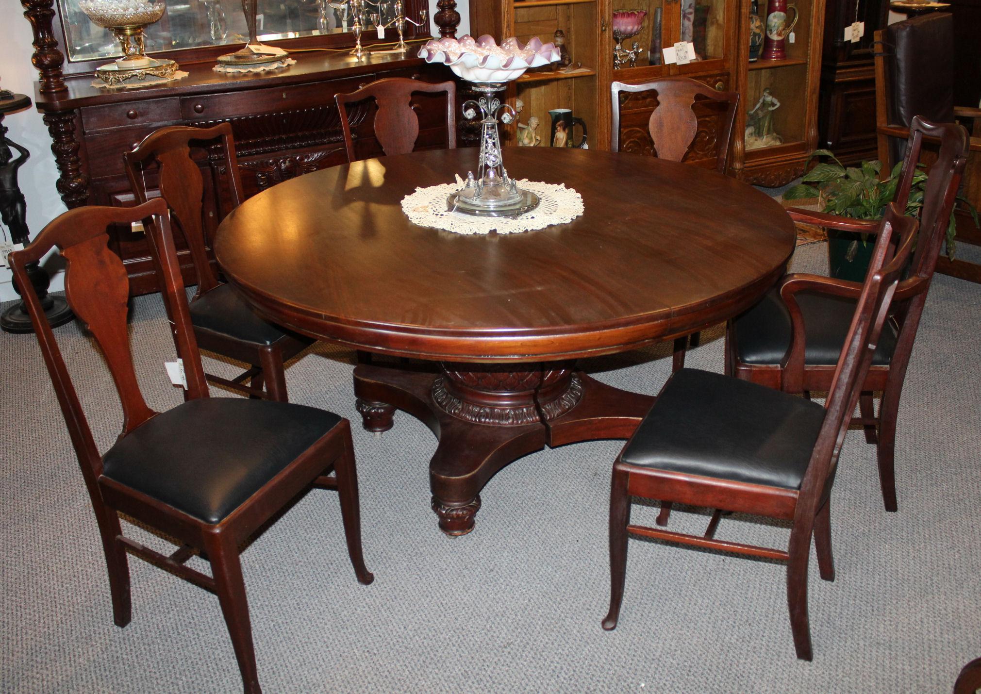 Bargain John's Antiques Antique Mahogany Round Dining Table with 10