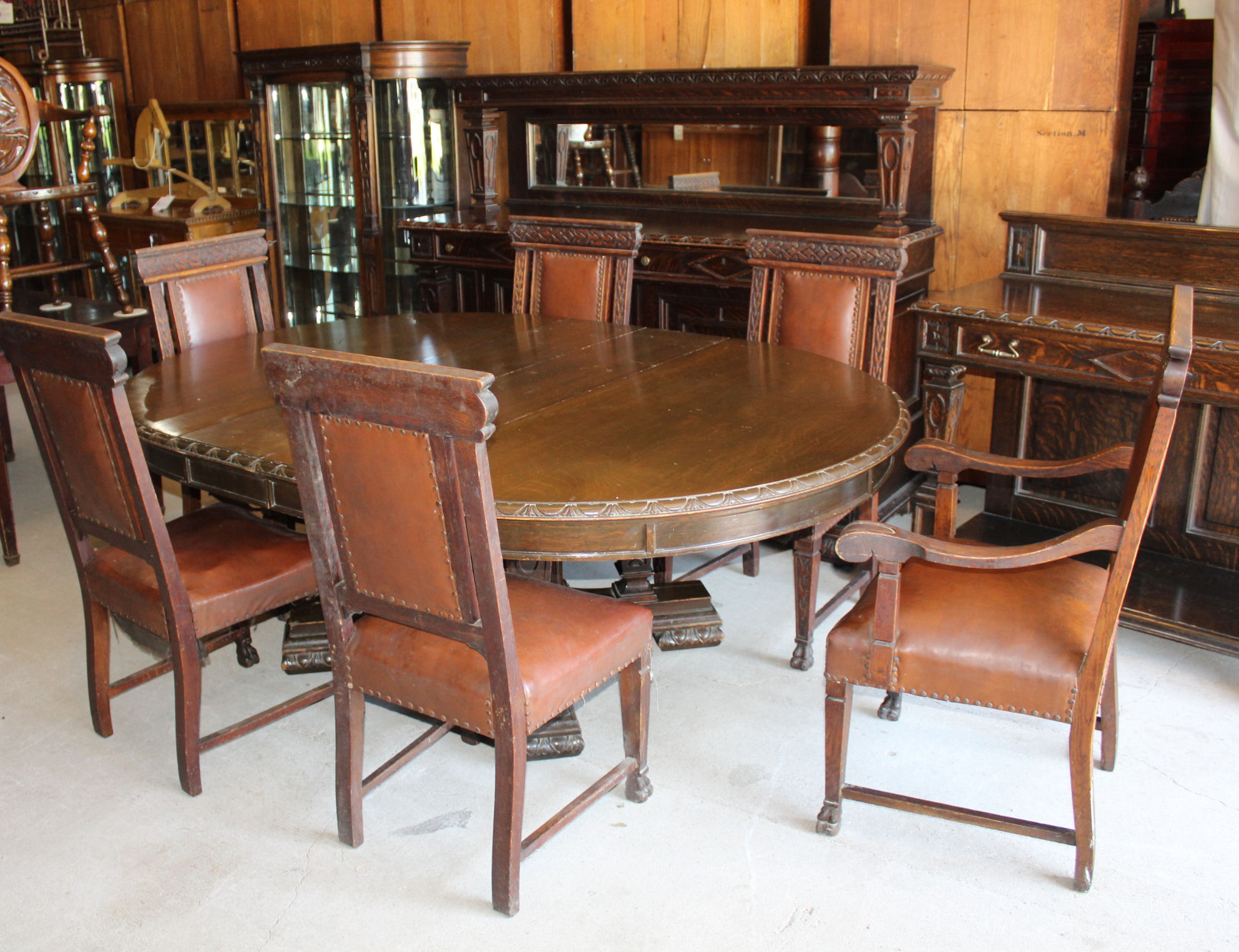 Bargain John's Antiques Antique Round quarter sawn Oak Dining Table
