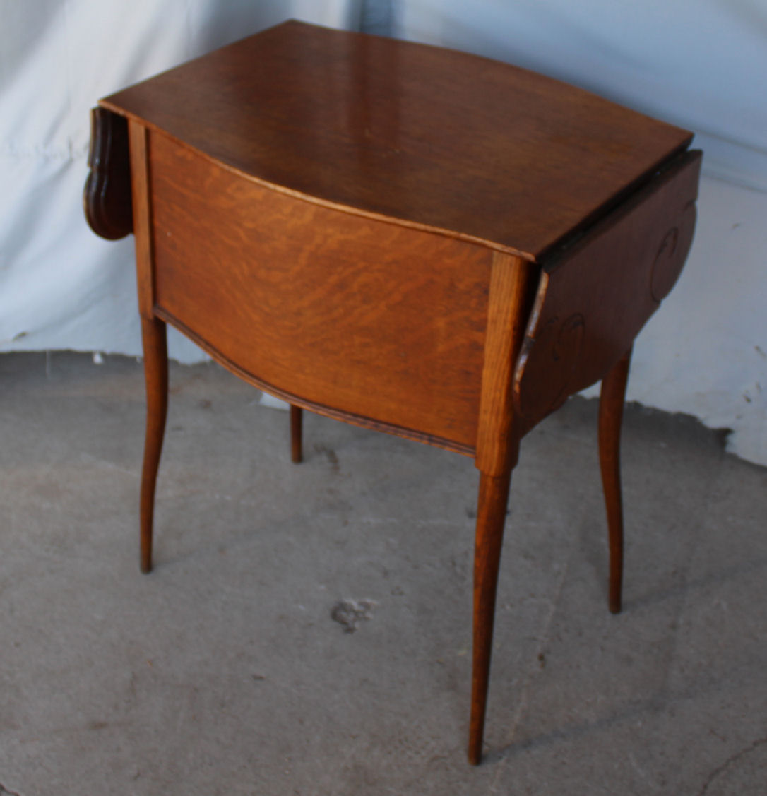 Bargain John's Antiques Antique Oak Small Parlor or Sewing Table with