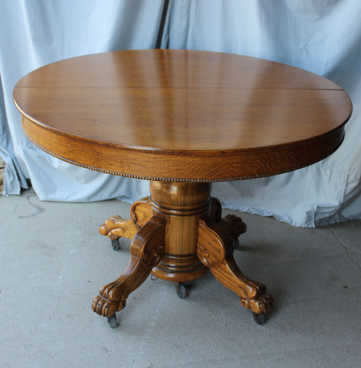Bargain John's Antiques Antique 45" Round Oak Claw Foot Dining Table