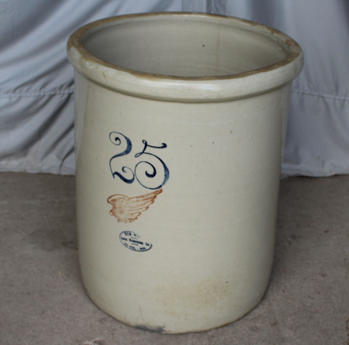 Bargain John's Antiques Antique Red Wing Crock 25 gallon with large
