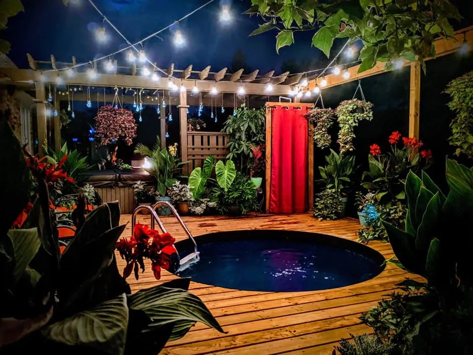 How Big/How Deep Is A Stock Tank Pool? Sizes & Comparisons