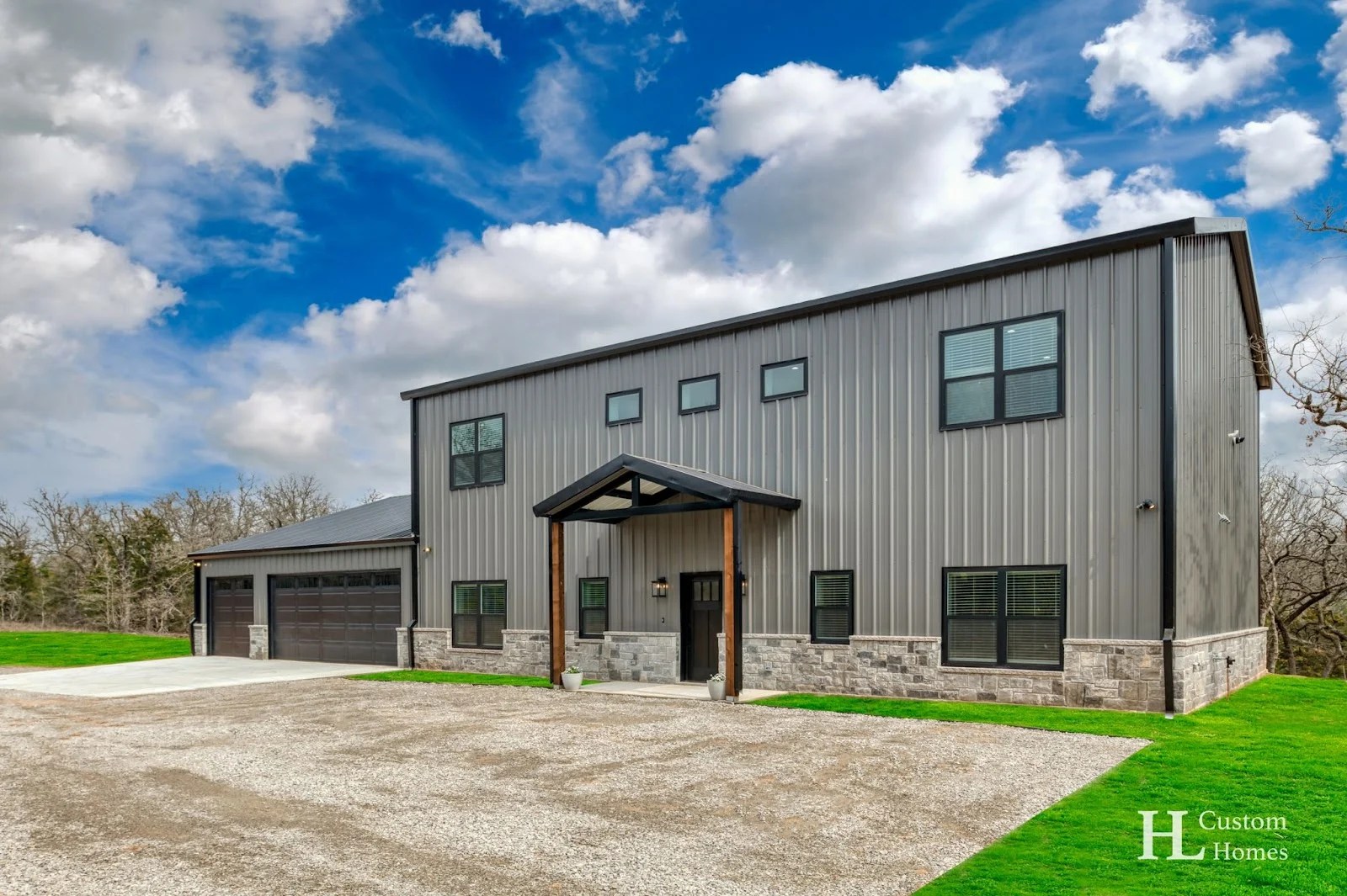 2 Story Barndominium with MotherinLaw Suite