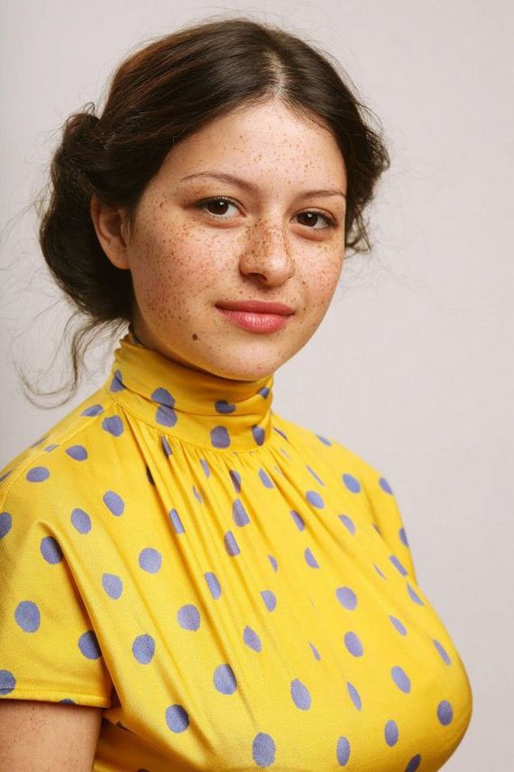 Alia Shawkat Nude - Barnorama