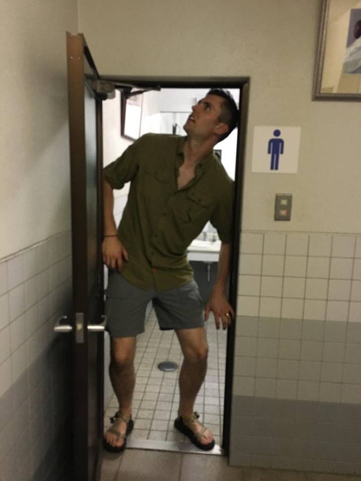 16 Photos Prove That Height Does Matter Barnorama
