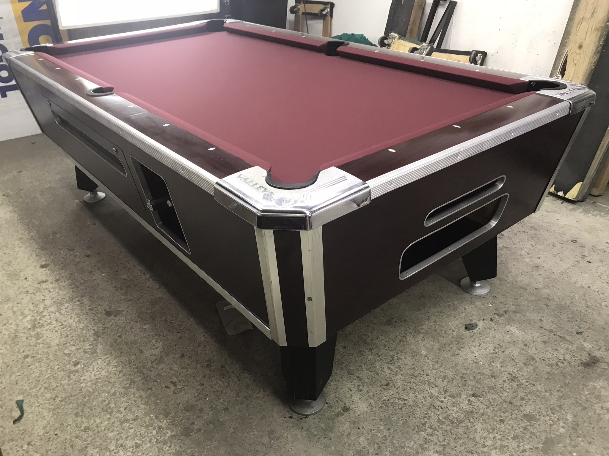 Over 100 7 foot pool tables to choose from. 7 Foot Bar Pool Tables | Used Coin Operated Bar Pool Tables