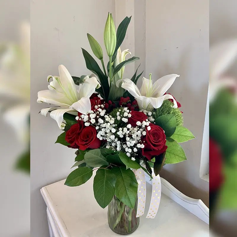 Love at first sight Baskets & Blooms