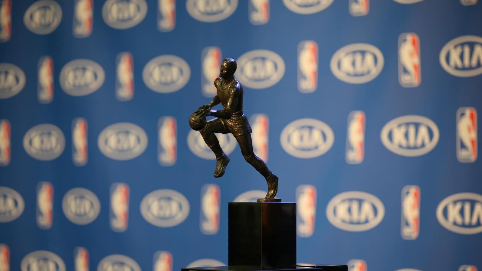 La NBA presenta i 3 finalisti per ognuno dei suoi premi individuali 202021