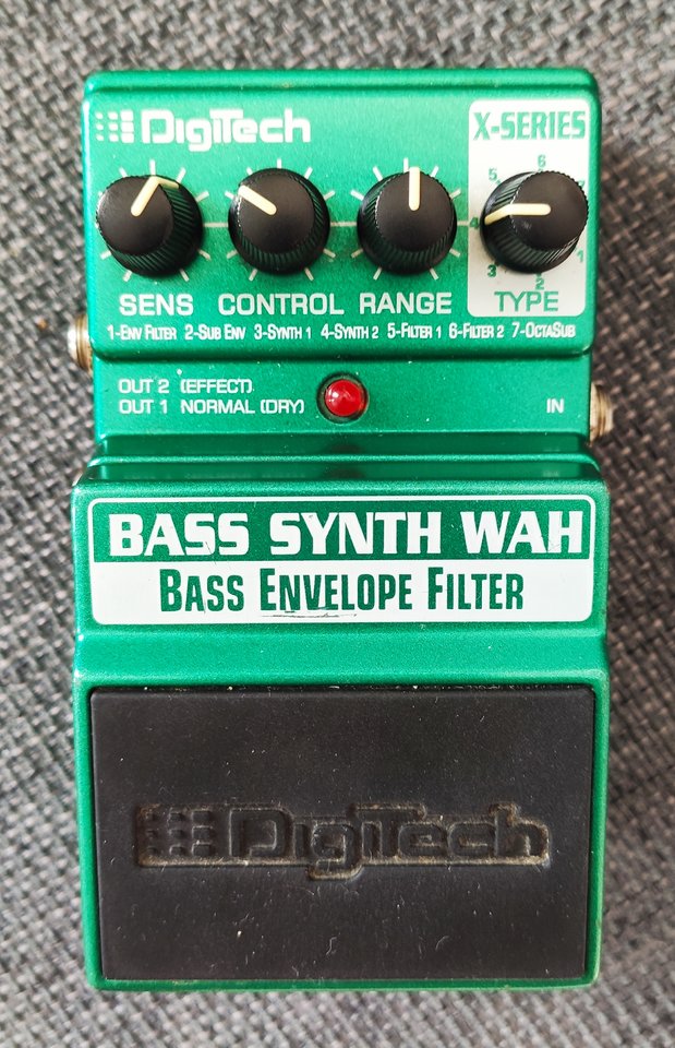 DigiTech Bass Synth Wah (Synthesizer+Envelope Filter+Octaver) Bassic.de