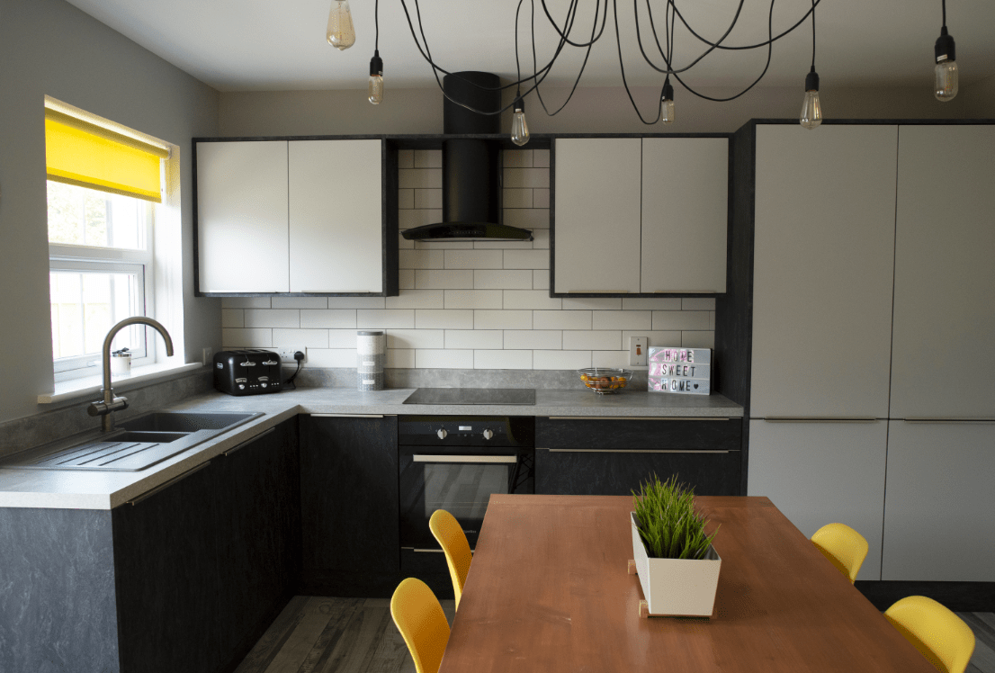 Step inside this striking BA Kitchen Bathroom & Kitchen Update