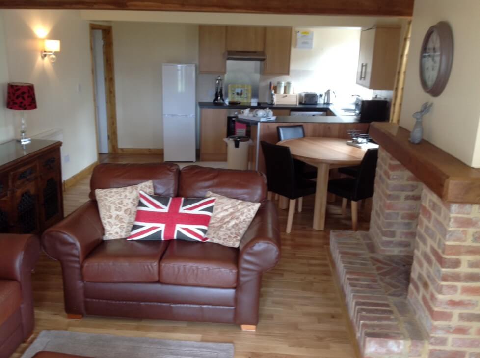 Walnut Tree Cottage, Broughton Gifford Bath Self Catering Cottage