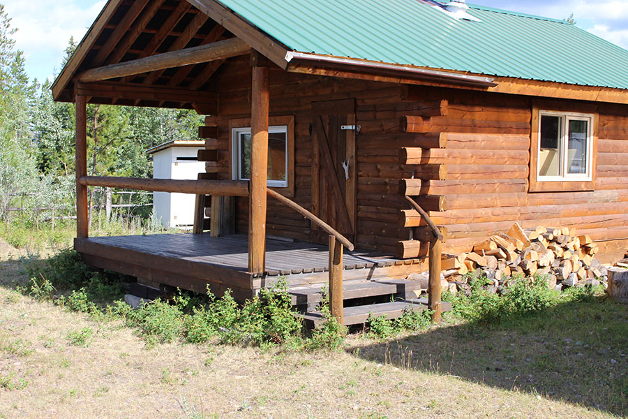 Hunting Batnuni Lake Guides and Outfitters