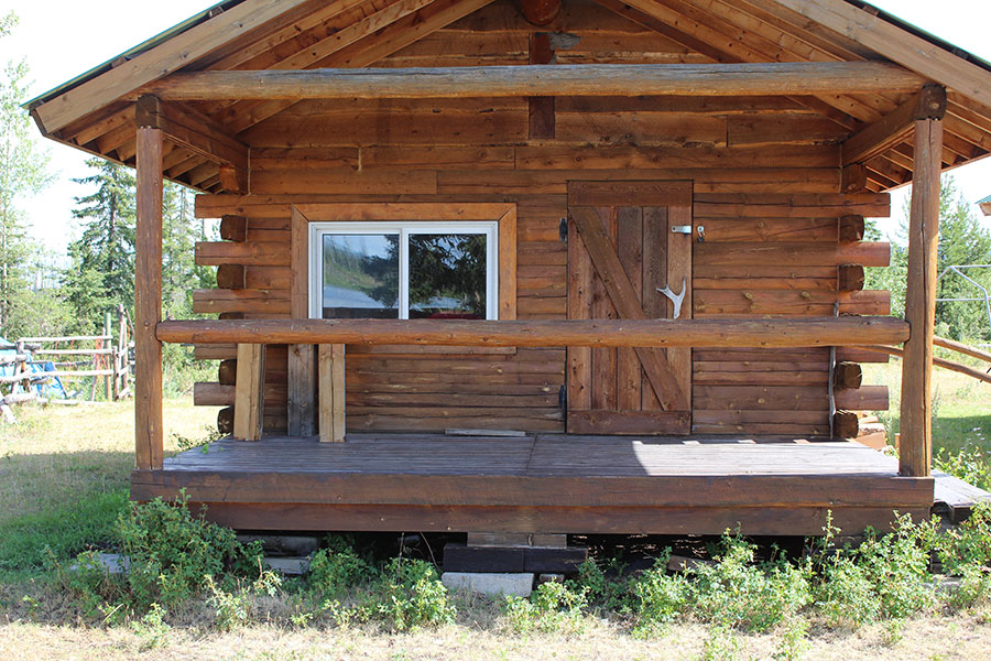 Hunting Batnuni Lake Guides and Outfitters