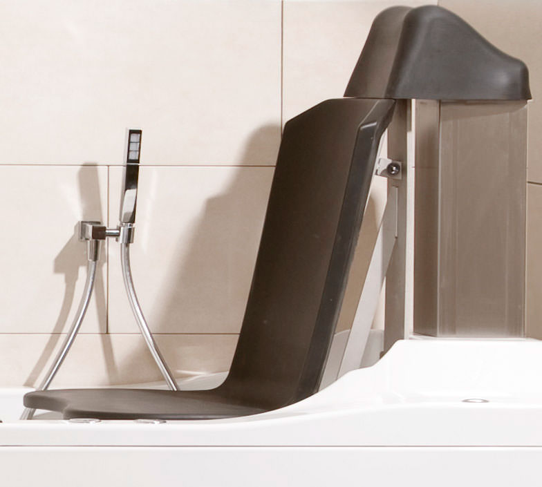 barrierefreie Badewanne mit Lift und Tür Saniku Divina